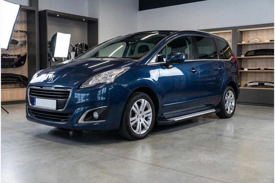 Peugeot 5008 2009–2016 Allmond Grey -sivuporrassarja (2 kpl, alumiini) Image