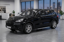 Porsche Cayenne 2010–2017 RedLine V1 sivuportaat (2 kpl, alumiini) kuva 1
