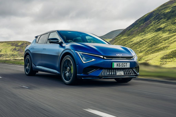 Koeajo: uudistunut sähköinen crossover Kia EV6 GT 2025
