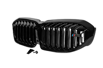 BMW 3-sarja G20/G21 2018– Munuaismaski M-Look V1 (2018-2022, kiiltävä musta) Kamerapaikalla kuva 3