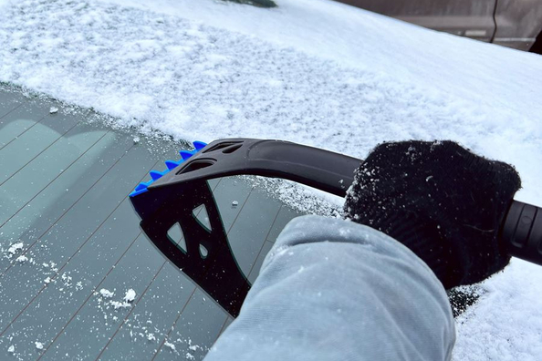 Näin valitset auton ikkunakaapimen: avain turvalliseen näkyvyyteen