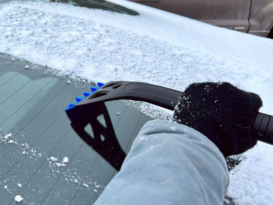 Näin valitset auton ikkunakaapimen: avain turvalliseen näkyvyyteen
