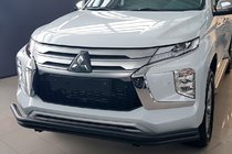 Mitsubishi Pajero Sport 2015– Keulaputki F3-60 Black (2020+, ruostumaton teräs) kuva 1