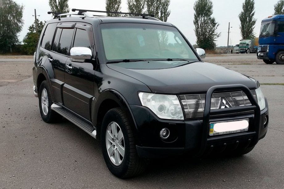 Mitsubishi Pajero Wagon IV 2006–2021 Karjapuskuri QT007 Black (ruostumaton teräs) Image