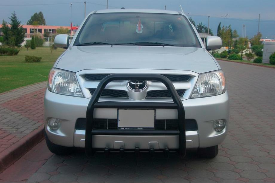 Toyota Hilux 2006–2015 Karjapuskuri QT007 Black (ruostumaton teräs) Image