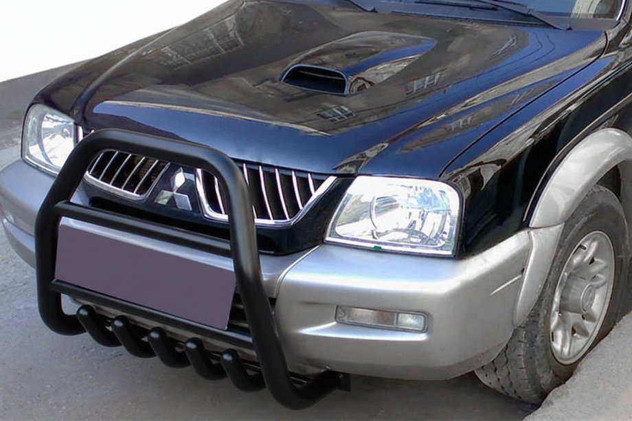 Mitsubishi L200 1996–2006 Karjapuskuri QT007 Black (ruostumaton teräs) Image