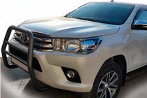 Toyota Hilux 2015– Keulaputki QT007 Black (ruostumaton teräs) kuva 1