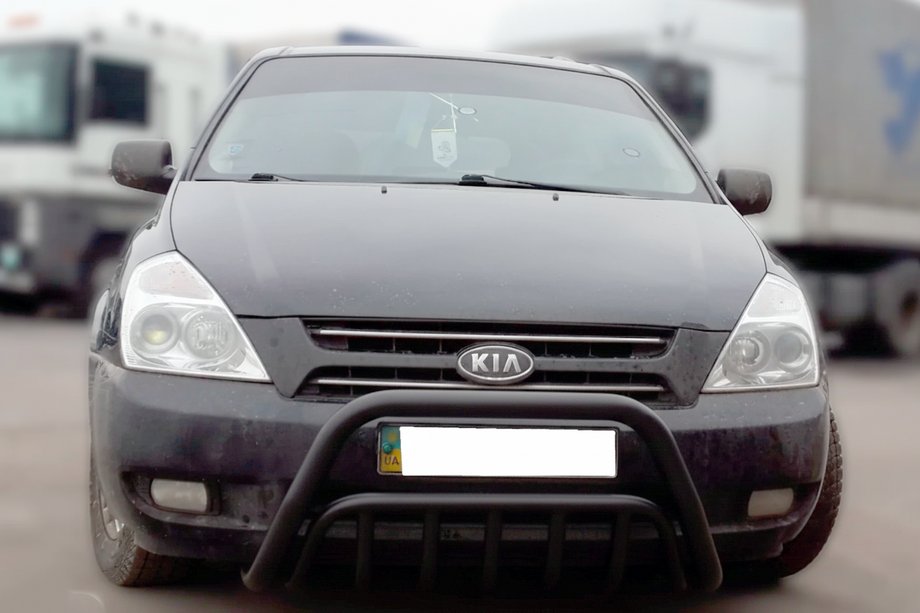 Kia Carnival 2002–2013 Etukaari WT002 Black (2006-2013, ruostumaton teräs) Image