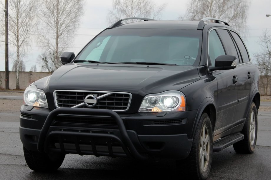 Volvo XC90 2002–2014 Etuputki WT002 Black (ruostumaton teräs) Image