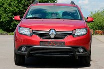 Renault Sandero 2013–2022 Etusuojakaari WT007 Black (ruostumaton teräs) kuva 1