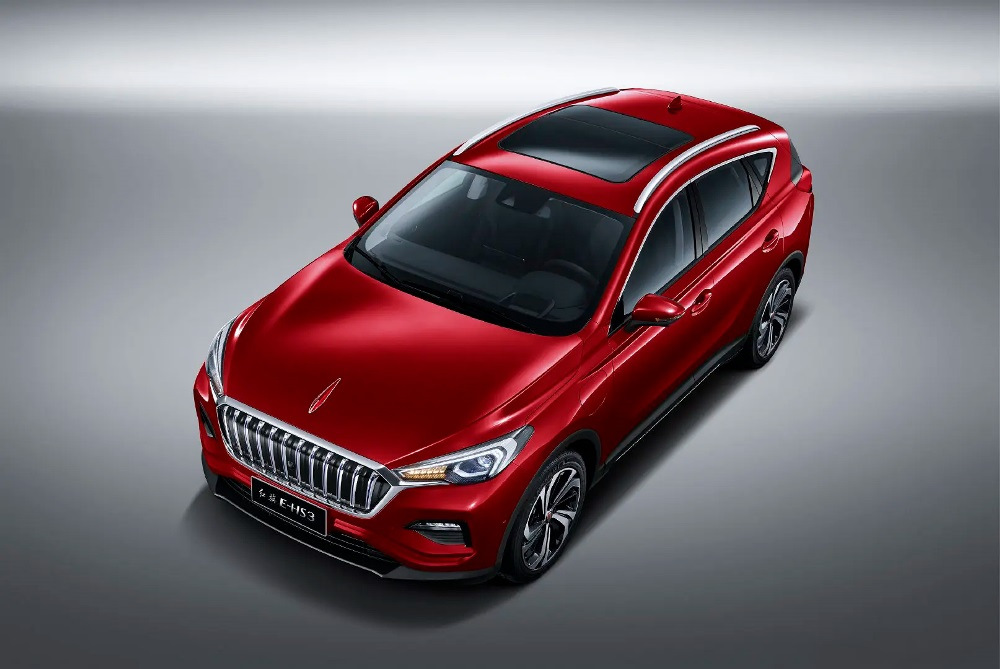Hongqi E-HS3 -koeajo: Kompakti sähköcrossover nelivedolla