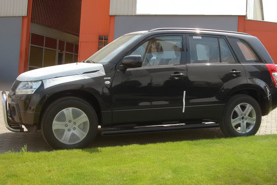Suzuki Grand Vitara 2005–2017 Sivuputket Black (2 kpl, ruostumaton teräs) Image