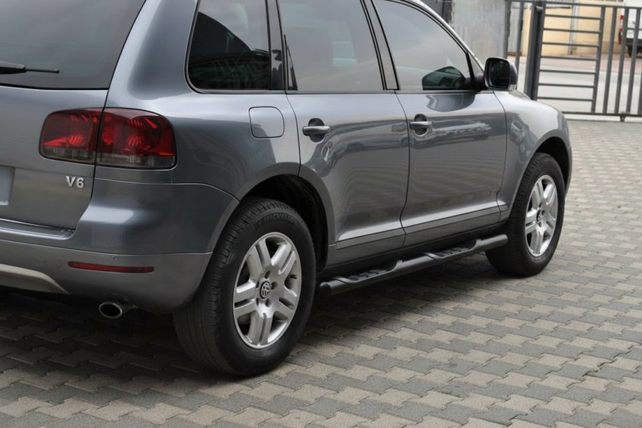 Volkswagen Touareg 2002–2010 Sivuputket Black (2 kpl, ruostumaton teräs) Image