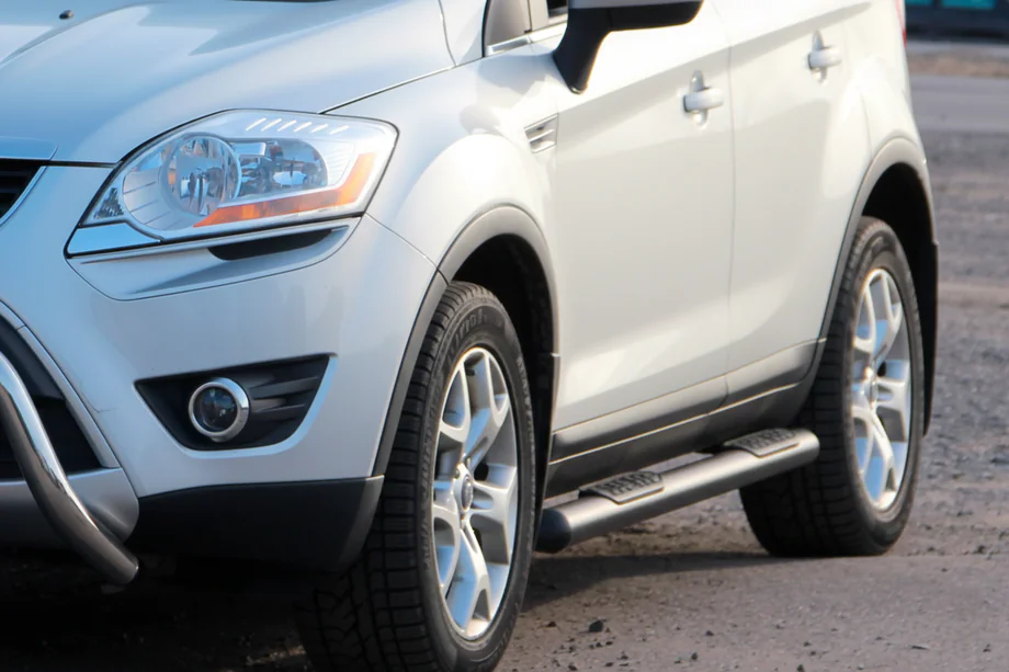 Ford Kuga 2008–2013 Suorat sivuputket Black (2 kpl, ruostumaton teräs) Image