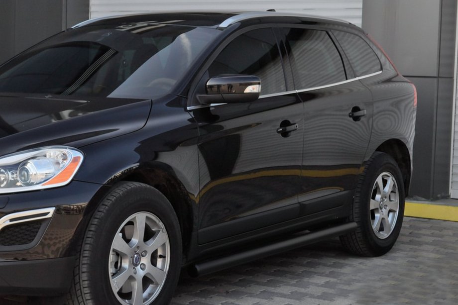 Volvo XC60 2009–2017 Sivuputket BB004 Black (2 kpl, ruostumaton teräs) Image