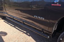 Dodge RAM (DR/DH/D1/DC/DM) 2002–2009 Sivutuet/putket vakiomalli Black (2 kpl, ruostumaton teräs) kuva 2