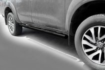 Nissan Navara/NP300 2016– Sivuputket Black (2 kpl, ruostumaton teräs) kuva 1