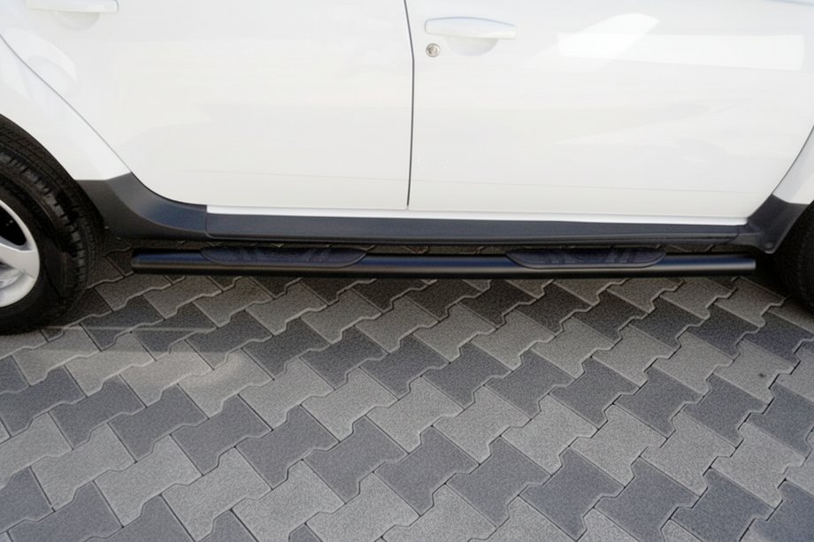 Renault Duster 2018–2024 Sivutuubit BB002 Black (2 kpl, ruostumaton teräs) Image