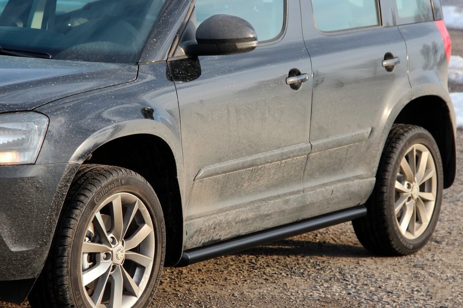 Skoda Yeti 2009–2017 Sivuputket Black (2 kpl, ruostumaton teräs) Image