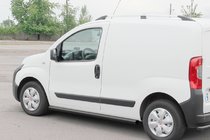 Peugeot Bipper 2008–2017 Sivutuubit Ø60 Black (2 kpl, ruostumaton teräs) kuva 1