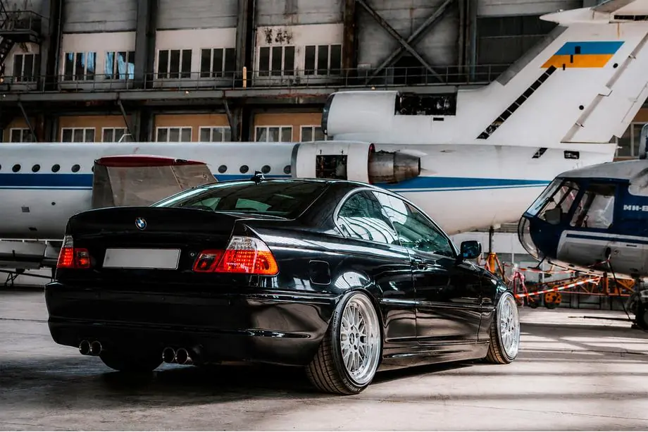 BMW 3-sarja E46 1998–2006 CSL-Style V3 -spoileri (SD, kiiltävä musta) Kuva 11