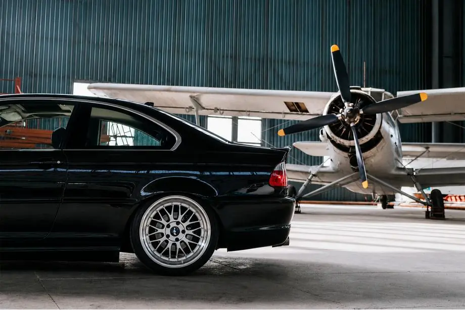 BMW 3-sarja E46 1998–2006 CSL-Style V3 -spoileri (SD, kiiltävä musta) Kuva 10