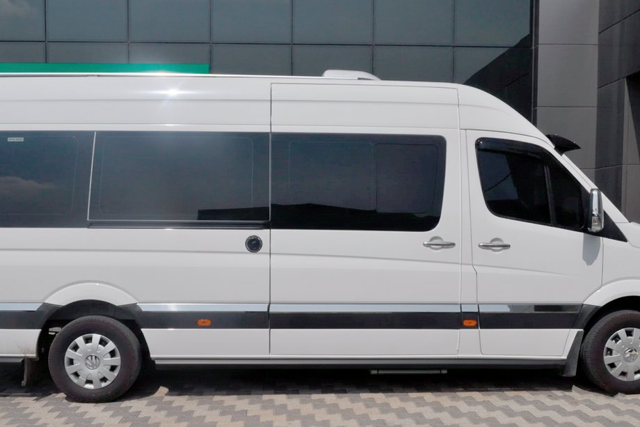 Volkswagen Crafter 2006–2016 Sivupalkit Black (2 kpl, ruostumaton teräs) Ø60, keskipitkä akseliväli Kuva 3