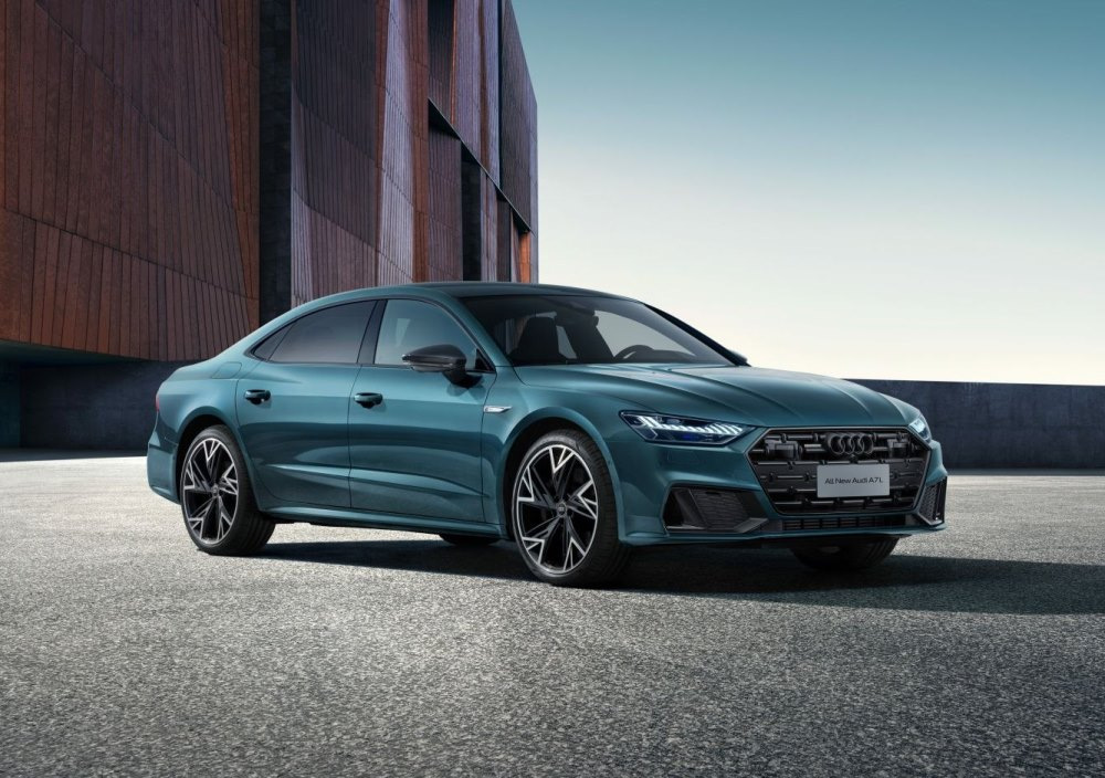 Audi A7L Sedan 2025 -koeajo: premium-sedan pidennetyllä akselivälillä