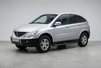 SsangYong Action 2005–2018 Sivuporrast Bosphorus Black (2 kpl, alumiini) kuva 1