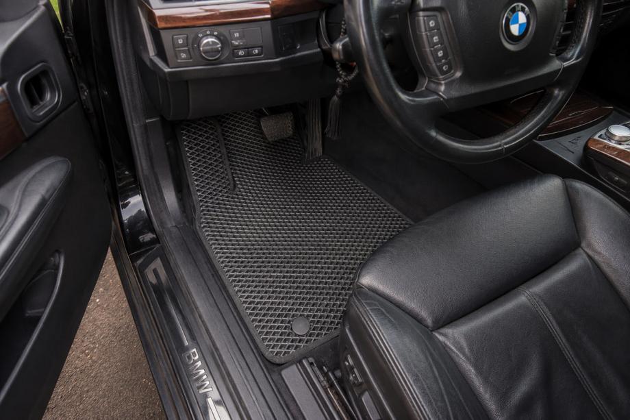 BMW 7-sarja E65/66 2001–2008 EVA-automattosarja (E66, musta) Image
