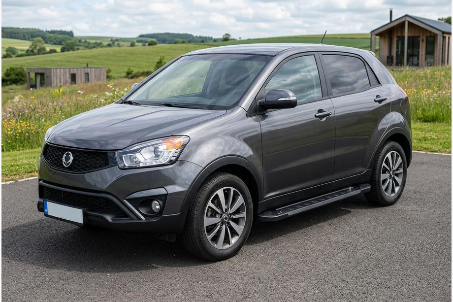 SsangYong Korando 2010–2019 RedLine Black sivuportaat (2 kpl, alumiini) Image