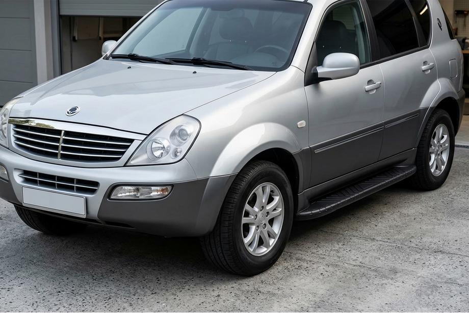 SsangYong Rexton I 2001–2017 Sivuporrast Bosphorus Black (2 kpl, alumiini) Image