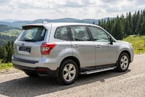 Subaru Forester 2013–2018 RedLine V1 sivuportaat (2 kpl, alumiini) kuva 1