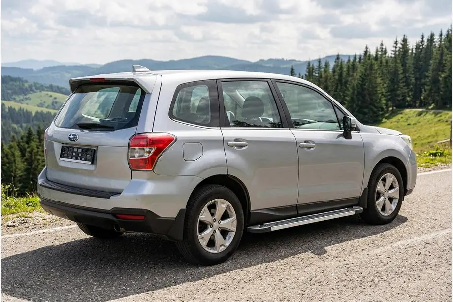 Subaru Forester 2013–2018 RedLine V1 sivuportaat (2 kpl, alumiini) Image