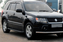 Suzuki Grand Vitara 2005–2017 Allmond Black sivuaskelmat (2 kpl, alumiini) kuva 1