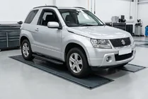 Suzuki Grand Vitara 2005–2017 Sivuporrast Bosphorus Black (2 kpl, alumiini) kuva 1