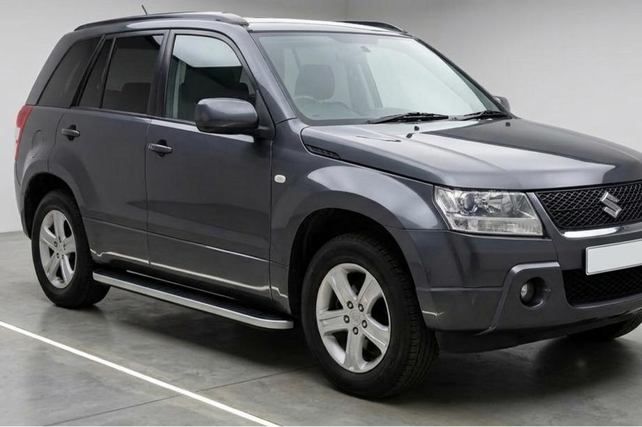 Suzuki Grand Vitara 2005–2017 Tayga Grey -sivuaskelmat (2 kpl, alumiini) Image