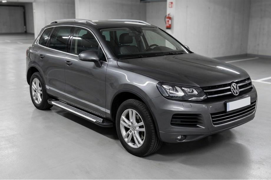 Volkswagen Touareg 2010–2018 Line-sivuporrassarja (2 kpl, alumiini) Image