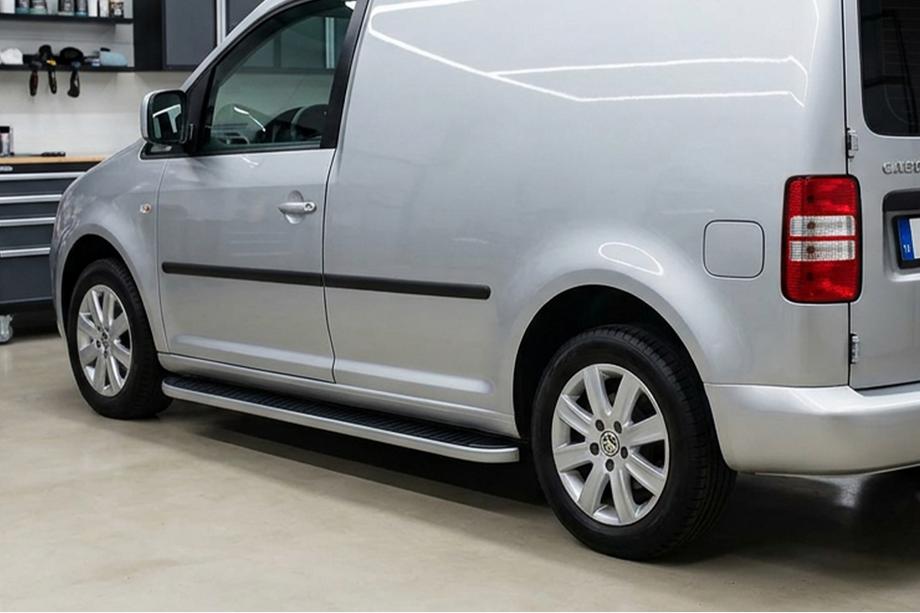 Volkswagen Caddy 2010–2015 Tayga sivuastinlaudat (2 kpl, alumiini) Maxi-alusta Image