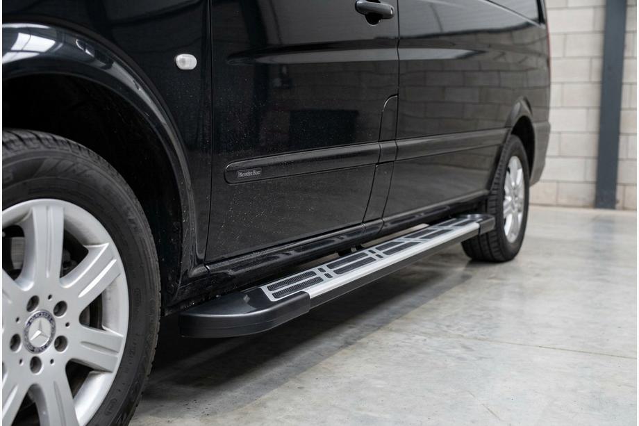 Mercedes Vito/V-class W447 2014– Sunrise sivuportaat (2 kpl, alumiini) Lyhyt (Short) ja keskipitkä (Long) Image