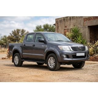 Allmond Black sivuaskelmat (2 kpl, alumiini) Toyota Hilux 2006–2015 kuva 1