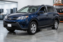 Toyota Rav 4 2013–2018 Allmond Black sivuportaat (2 kpl, alumiini) kuva 1