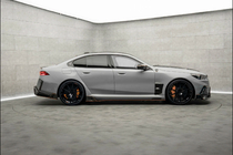 BMW 5/i5 -sarja G60/G60E/G61 2023– MNSR Carbon korisarja (M5, taottu hiilikuitu) kuva 4