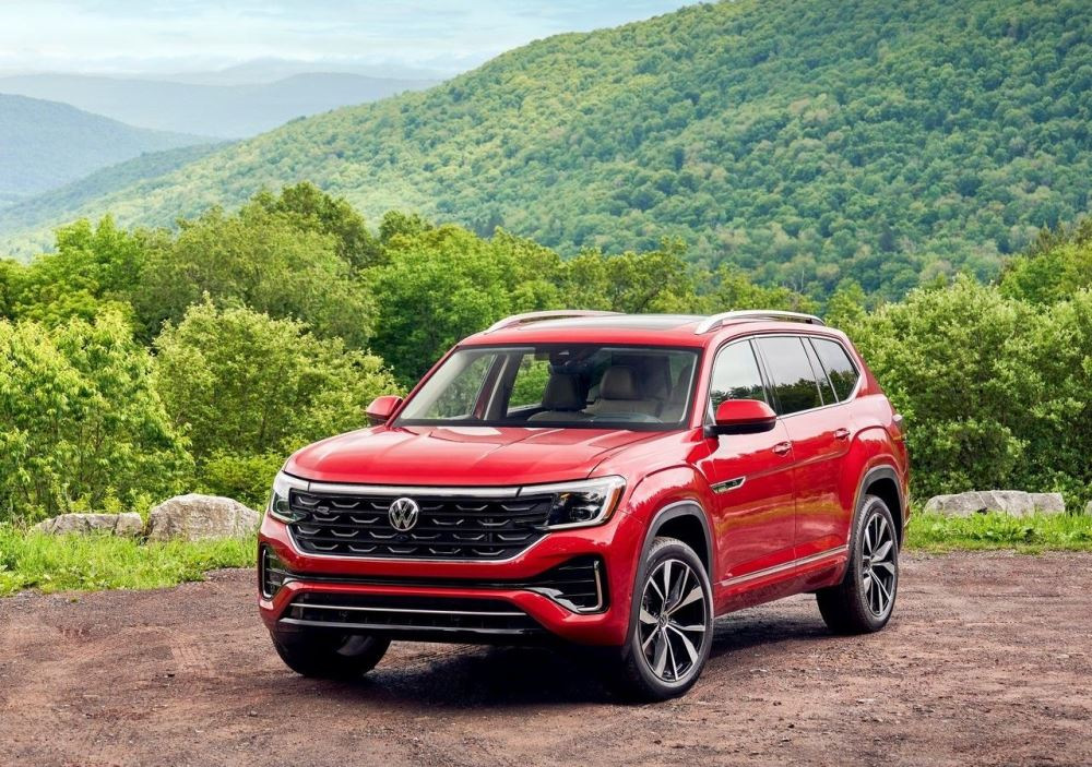 Uudistettu Volkswagen Atlas: koeajo tilavasta perhecrossoverista