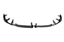 BMW 5/i5 -sarja G60/G60E/G61 2023– Etupuskurin lip-spoileri Lip Gloss Black (M-Sport) kuva 8