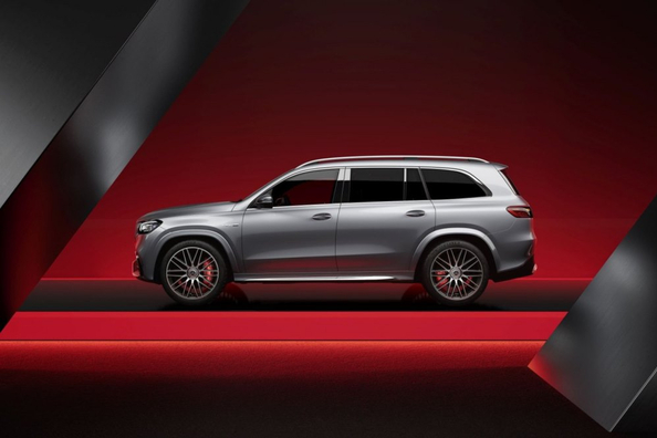 Mercedes-Benz GLS AMG 63 V8: lippulaiva-urheilu-SUV:n katsaus Kuva 3
