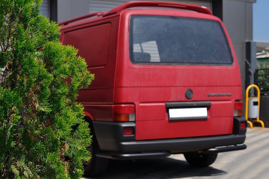Volkswagen T4 Caravelle/Multivan 1990–2003 Takakulmapalat AK003 Black (2 kpl, ruostumaton teräs) Kuva 3