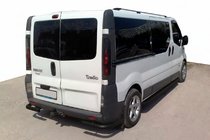 Renault Trafic 2001–2015 Taka-kulmapalat AK003 Black (ruostumaton teräs) kuva 1