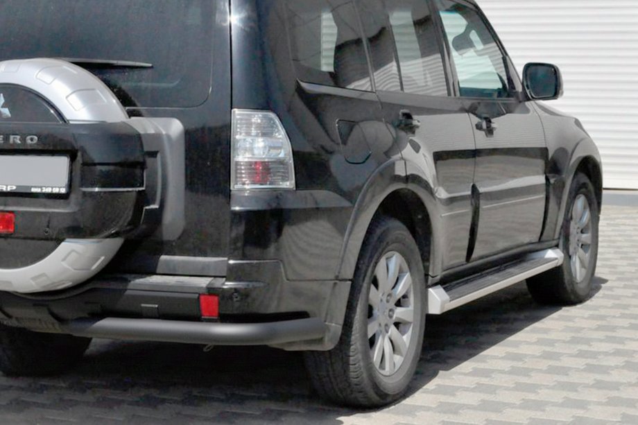 Mitsubishi Pajero Wagon IV 2006–2021 Takakaari AK003 Black (ruostumaton teräs) Image