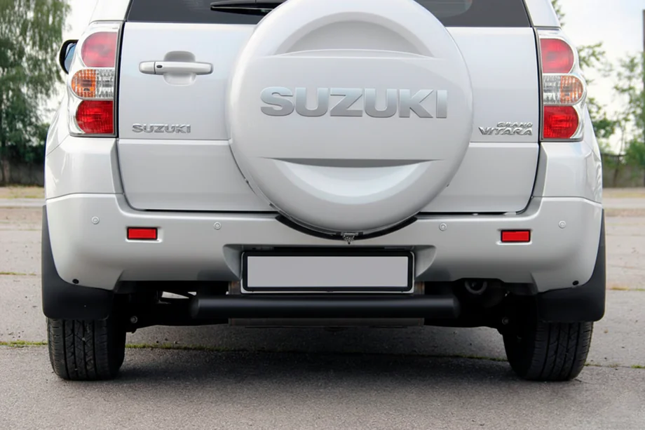 Suzuki Grand Vitara 2005–2017 Takaosan suojakaari AK002 Black (ruostumaton teräs) Image